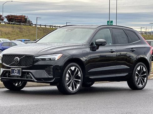 New 2026 Volvo XC60 T8 Plus w/ Protection Package Premier AWD/4WD image 7