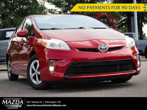 Used 2012 Toyota Prius Two FWD image 1