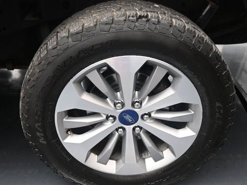 Used 2018 Ford F150 XL w/ Equipment Group 101A Mid AWD/4WD image 18