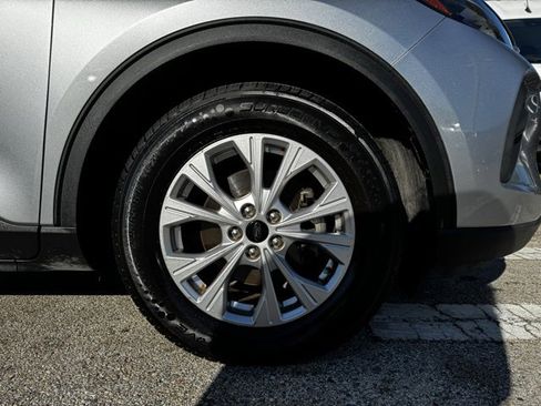 Used 2023 Ford Escape Active w/ Cold Weather Package image 8