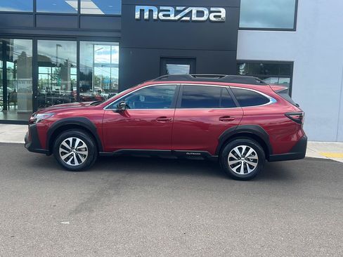 Used 2025 Subaru Outback Premium w/ Popular Package #1A AWD/4WD image 6