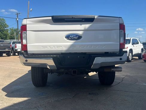 Used 2017 Ford F250 Lariat w/ Lariat Ultimate Package AWD/4WD image 6
