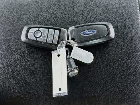 Used 2020 Ford F150 Lariat w/ Equipment Group 502A Luxury AWD/4WD image 38