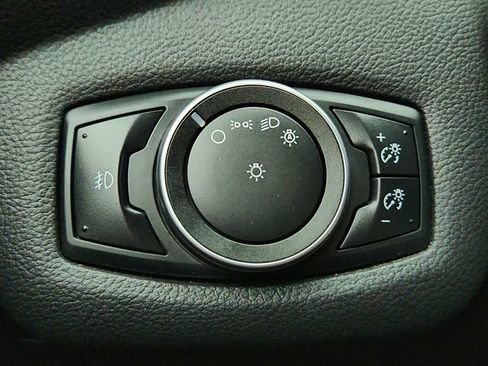 Used 2016 Ford Escape SE w/ Equipment Group 201A AWD/4WD image 19