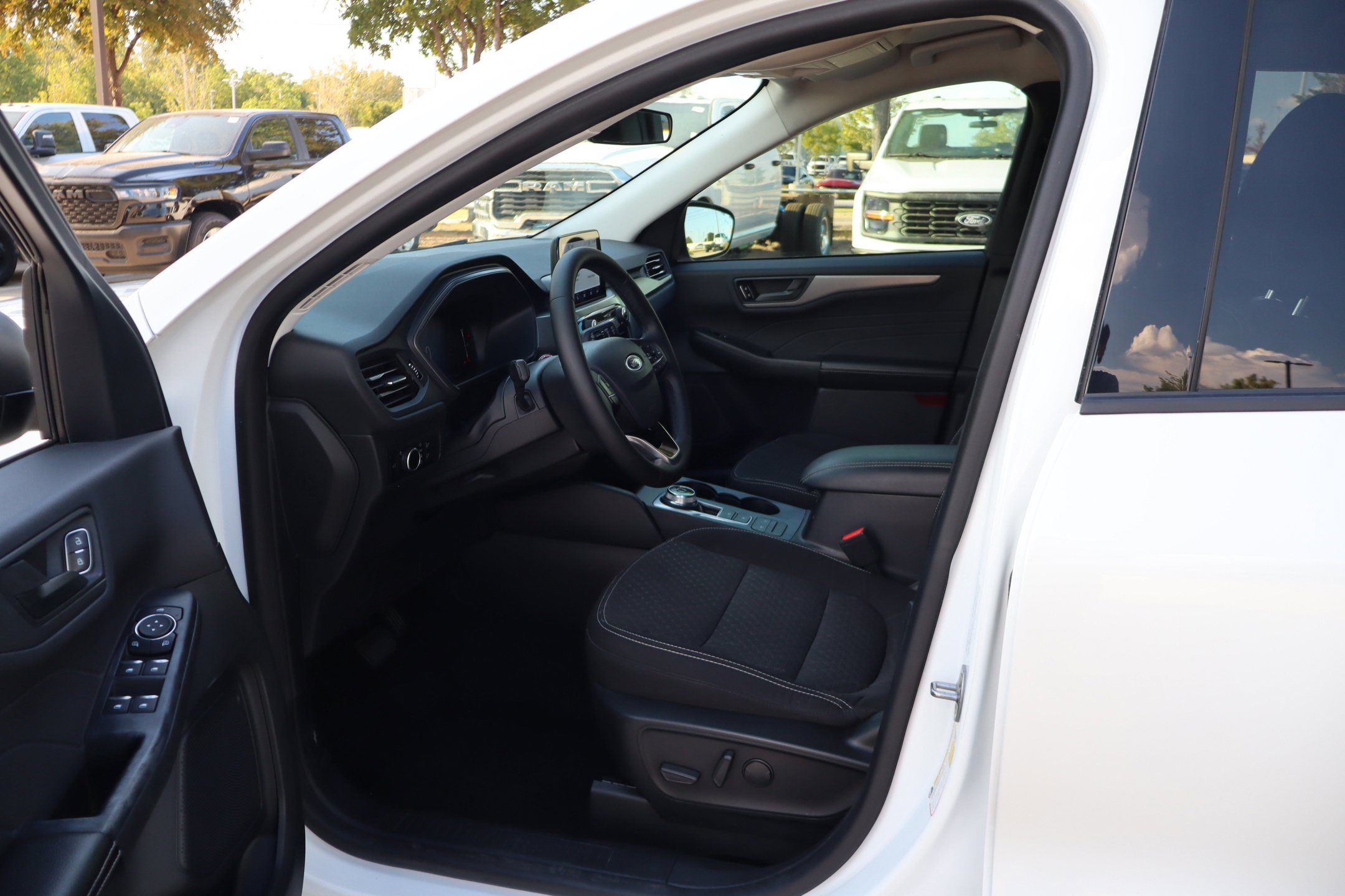 Certified 2023 Ford Escape Active FWD image 27
