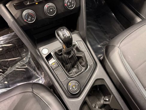 Used 2022 Volkswagen Taos SE image 18