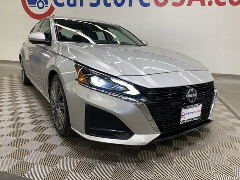 Used 2023 Nissan Altima 2.5 SL image 2