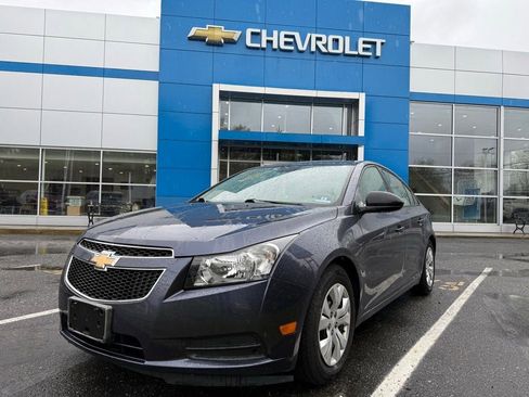 Used 2013 Chevrolet Cruze LS FWD image 15
