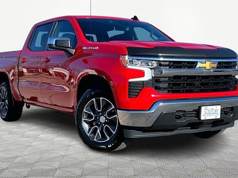 Used 2022 Chevrolet Silverado 1500 LT image 12