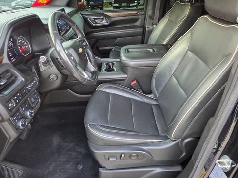 Certified 2021 Chevrolet Suburban Premier w/ Premium Package AWD/4WD image 10