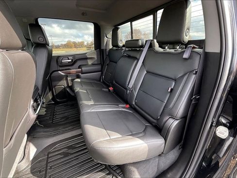 Used 2019 GMC Sierra 1500 SLT w/ SLT Premium Plus Package image 17