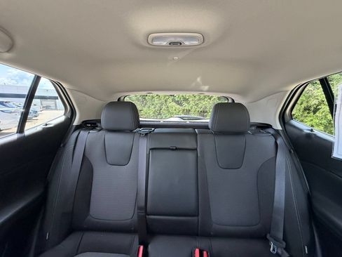 Used 2023 Buick Encore GX Select FWD image 3