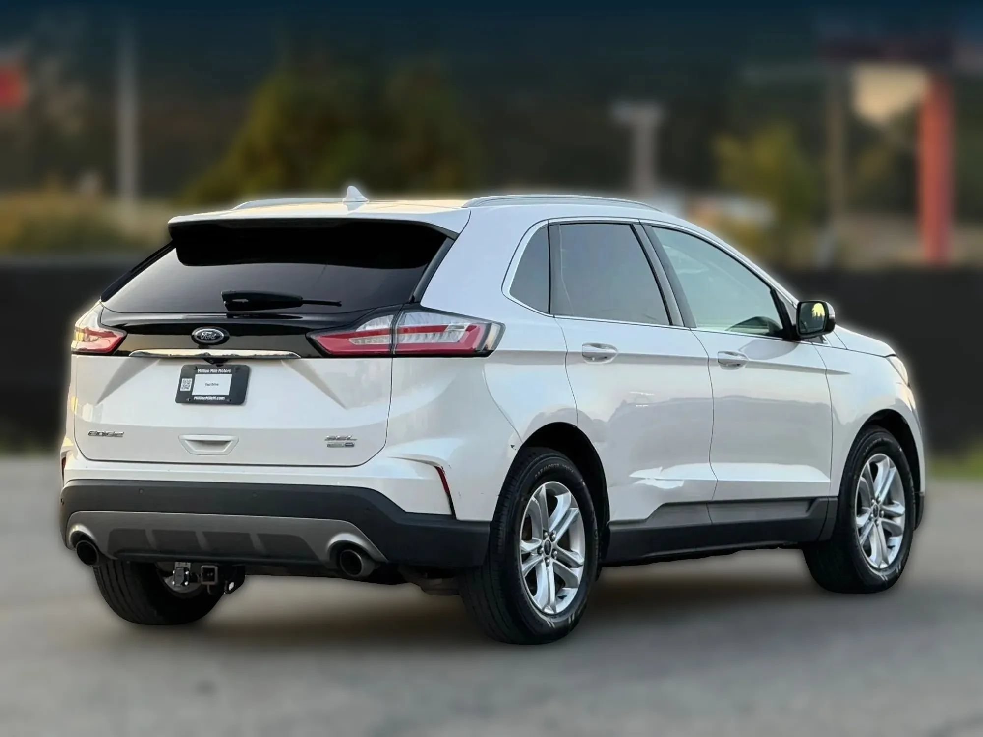 Used 2019 Ford Edge SEL w/ Equipment Group 201A AWD/4WD image 9