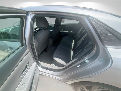 Used 2026 Hyundai Elantra SEL Sport FWD image 20