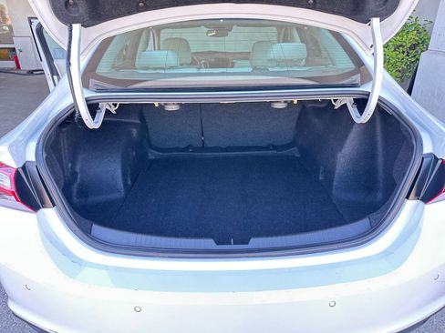 Used 2024 Chevrolet Malibu LT image 31