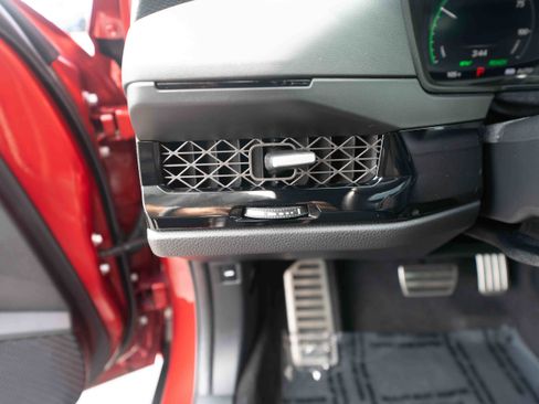 Certified 2025 Honda Accord Sport image 11