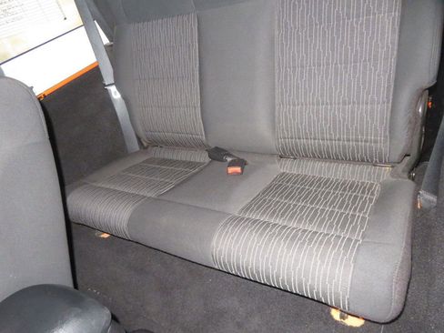 Used 2012 Jeep Wrangler Sahara image 22