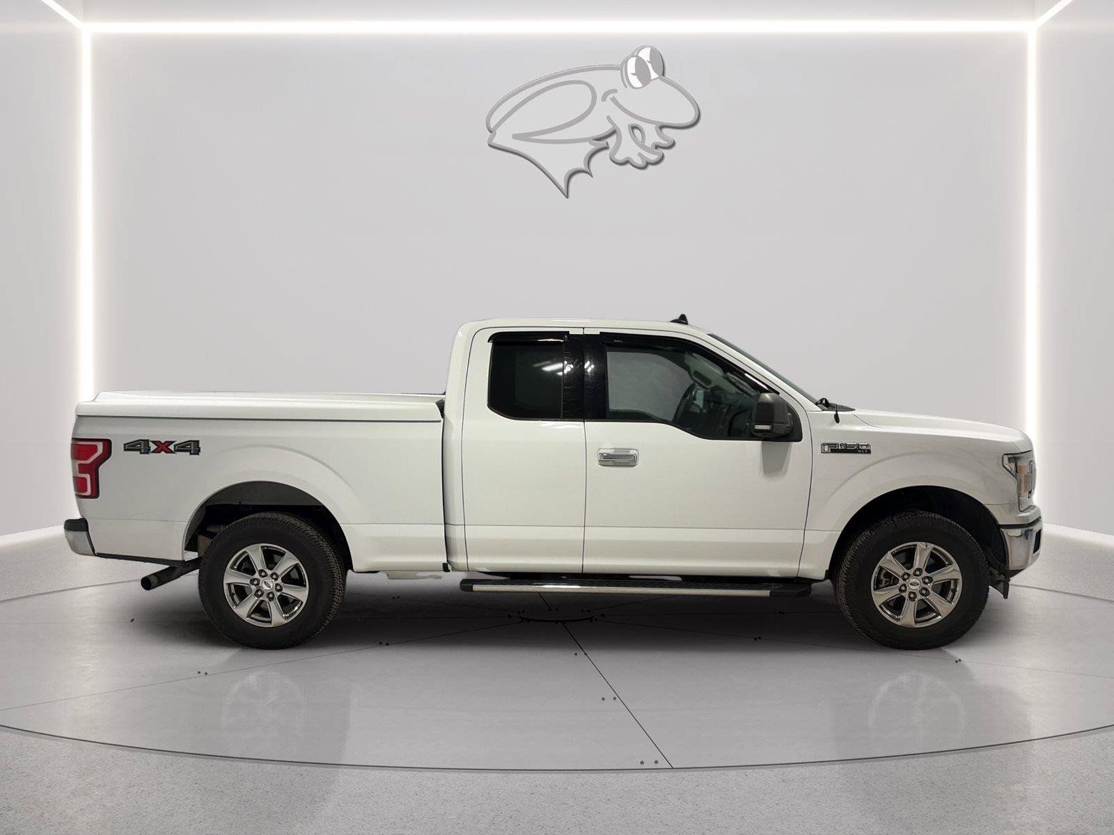 Used 2020 Ford F150 XLT w/ Equipment Group 302A Luxury AWD/4WD image 6
