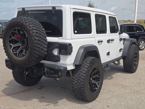 Used 2023 Jeep Wrangler Unlimited Sport w/ Sun And Sound Package AWD/4WD image 3