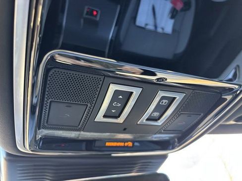 Used 2024 Land Rover Range Rover Velar Dynamic SE image 41