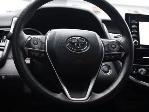 Used 2024 Toyota Camry LE image 28