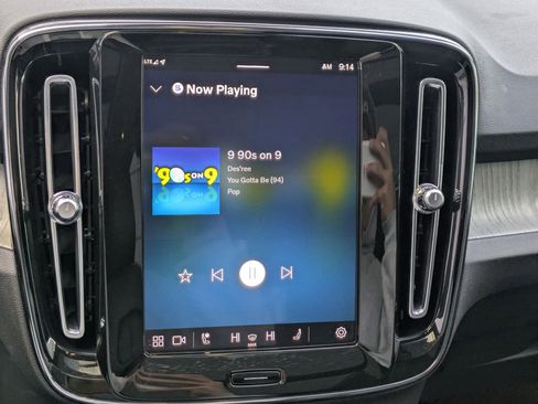 Used 2023 Volvo XC40 B5 Ultimate w/ Protection Package Premier image 20