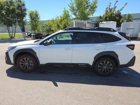 Certified 2025 Subaru Outback Onyx Edition AWD/4WD image 7