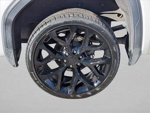 Used 2019 GMC Sierra 1500 Denali w/ Denali Ultimate Package image 9