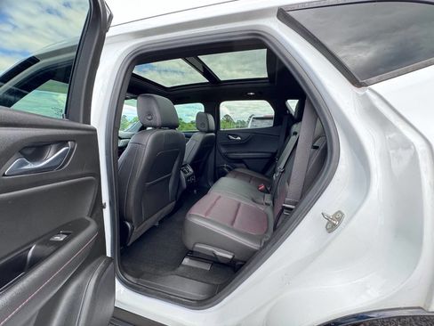Used 2019 Chevrolet Blazer RS w/ Sun and Wheels Package FWD image 15