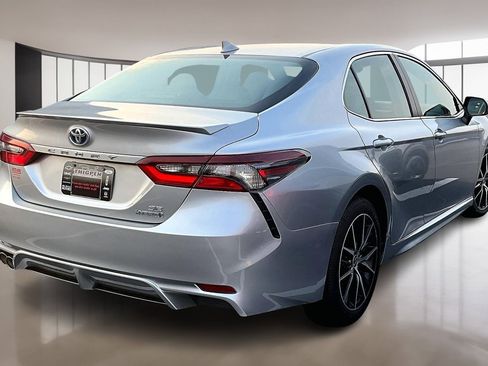 Used 2023 Toyota Camry SE w/ Audio Upgrade Package image 6