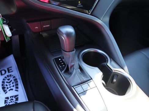 Used 2023 Toyota Camry SE image 15