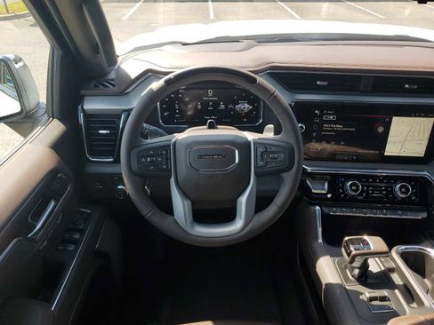 New 2026 GMC Sierra 1500 Denali AWD/4WD image 11