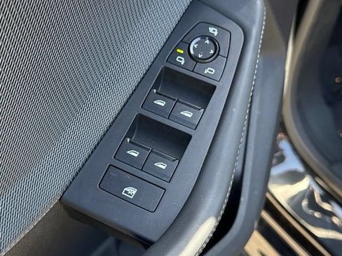 Used 2026 BMW M235i xDrive w/ Premium Package AWD/4WD image 18