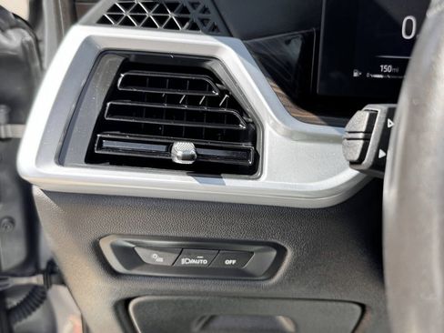 Used 2025 BMW X6 xDrive40i w/ Climate Comfort Package AWD/4WD image 14