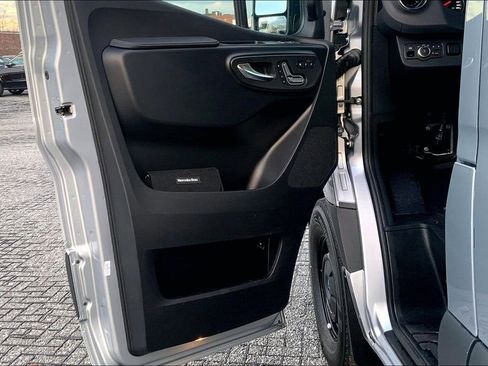 New 2026 Mercedes-Benz Sprinter 2500 image 10
