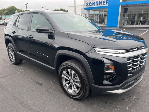 New 2026 Chevrolet Equinox LT image 8