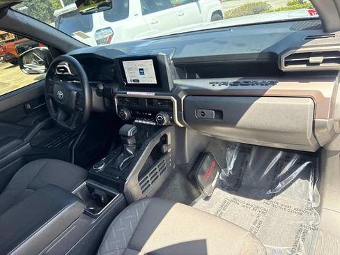 Used 2024 Toyota Tacoma SR5 RWD image 18