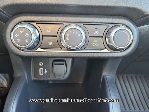 Used 2024 Nissan Versa S w/ S Plus Package image 10