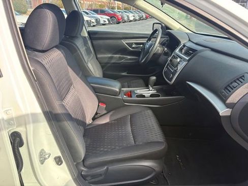 Used 2016 Nissan Altima 2.5 S w/ Power Driver Seat Package image 19