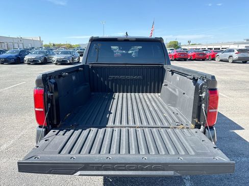 Certified 2024 Toyota Tacoma TRD Sport image 19