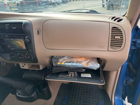Used 2001 Ford Ranger XLT image 25