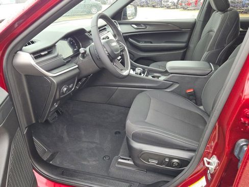 Certified 2024 Jeep Grand Cherokee Laredo X w/ Luxury Tech Group I image 20