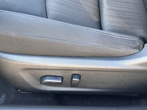 Used 2025 Nissan Altima 2.5 SV FWD image 7