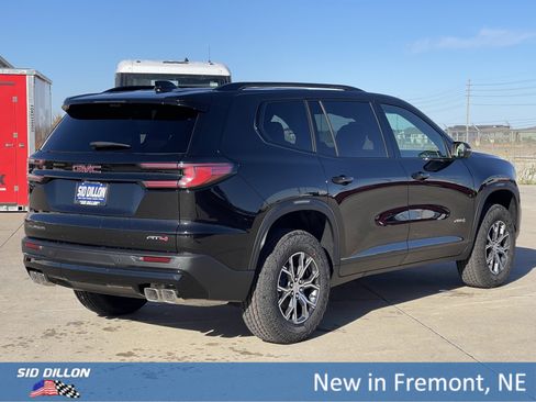 New 2026 GMC Acadia AT4 w/ LPO, All-Weather Package AWD/4WD image 16
