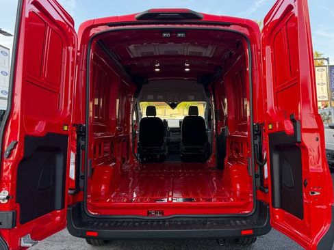 New 2026 Ford Transit 250 148 Medium Roof RWD image 11