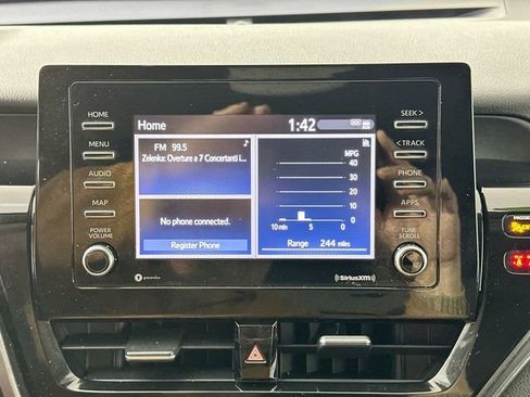 Used 2021 Toyota Camry LE image 11