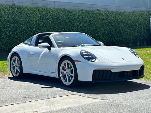Certified 2026 Porsche 911 Targa 4 GTS AWD/4WD image 11
