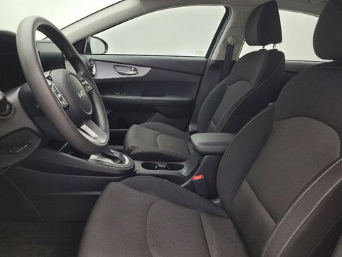 Used 2024 Kia Forte LXS FWD image 17