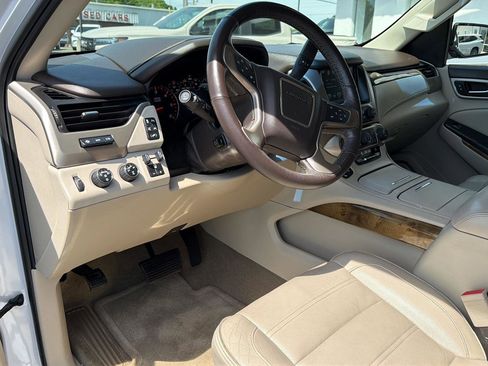 Used 2016 GMC Yukon Denali w/ Open Road Package AWD/4WD image 22