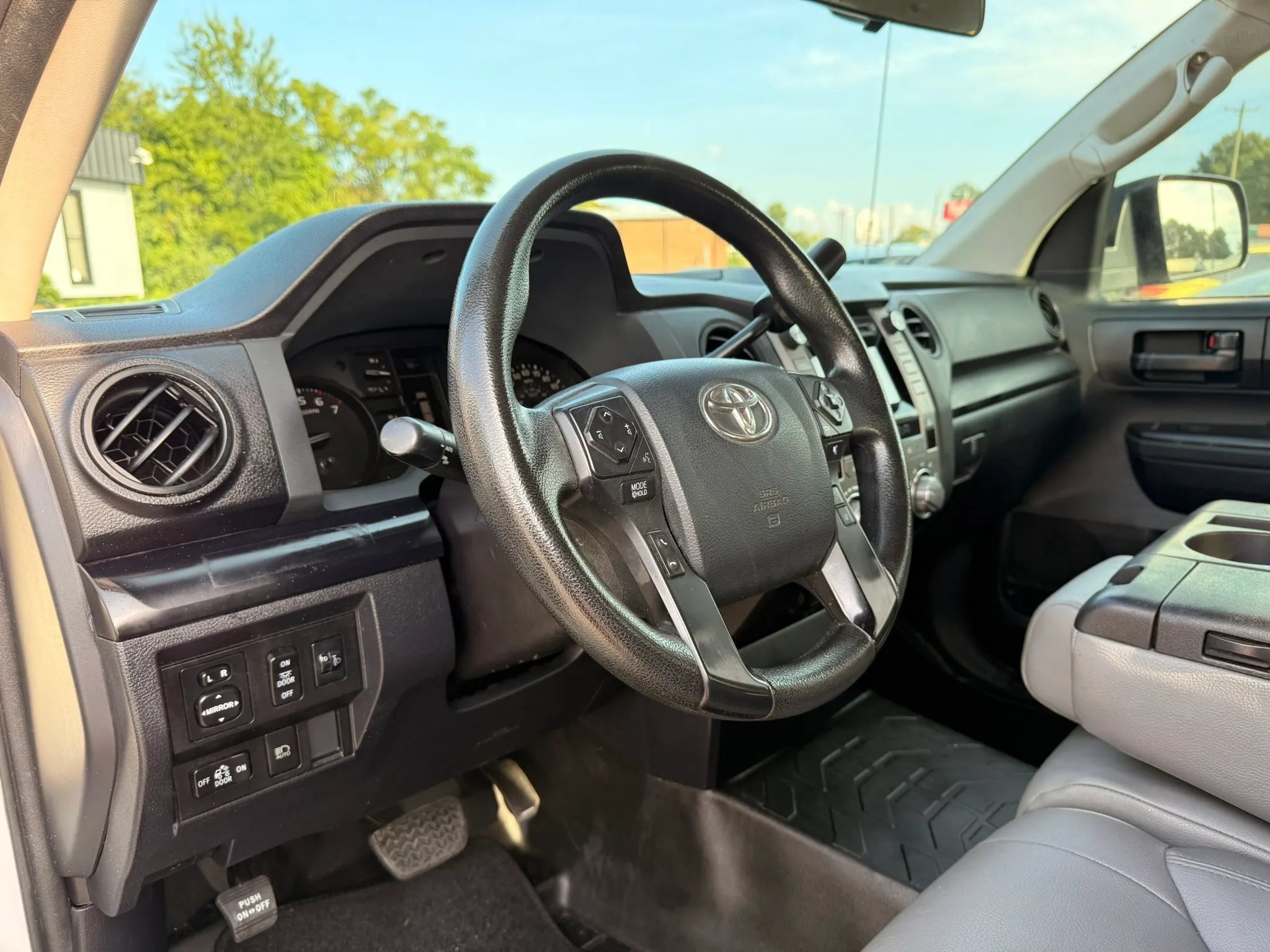 Used 2019 Toyota Tundra SR RWD image 14